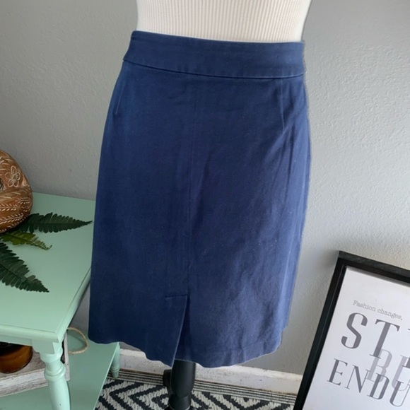 Brooks Brothers Women’s size 14 Blue Skirt Faux Brown Belt Zipper Button GUC - Picture 11 of 14